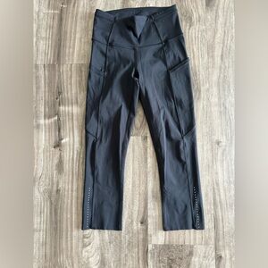 Lululemon Capri Leggings — Black